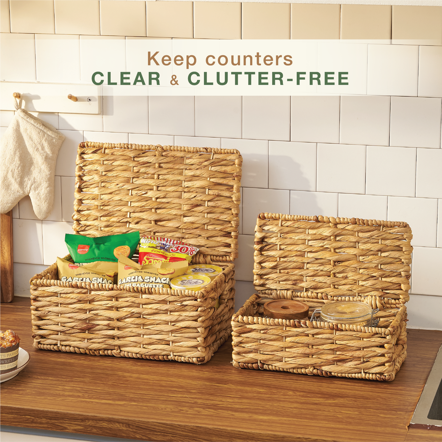 Set of 2 Wicker Baskets with Lid