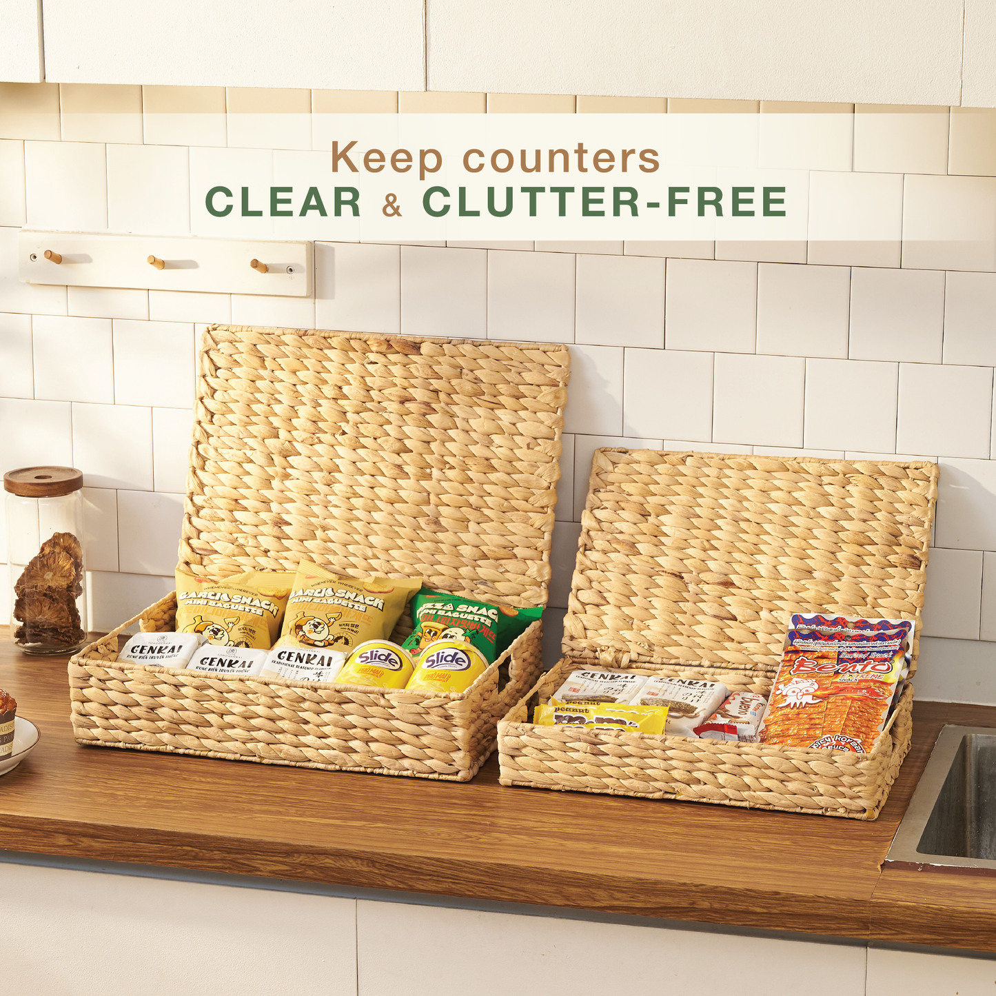 Set of 2 Wicker Baskets with Lid for Organizing